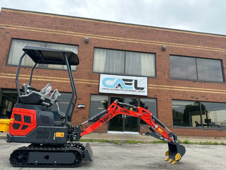 Mini Excavator 1.3T with B&S engine, Hydraulic Thumb & Swing boom & side controls