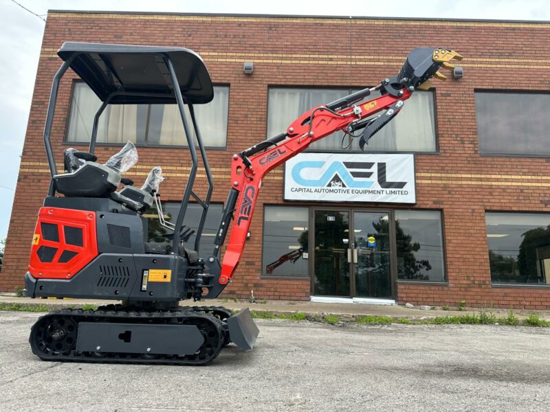 Mini Excavator 1.3T with B&S engine, Hydraulic Thumb & Swing boom & side controls