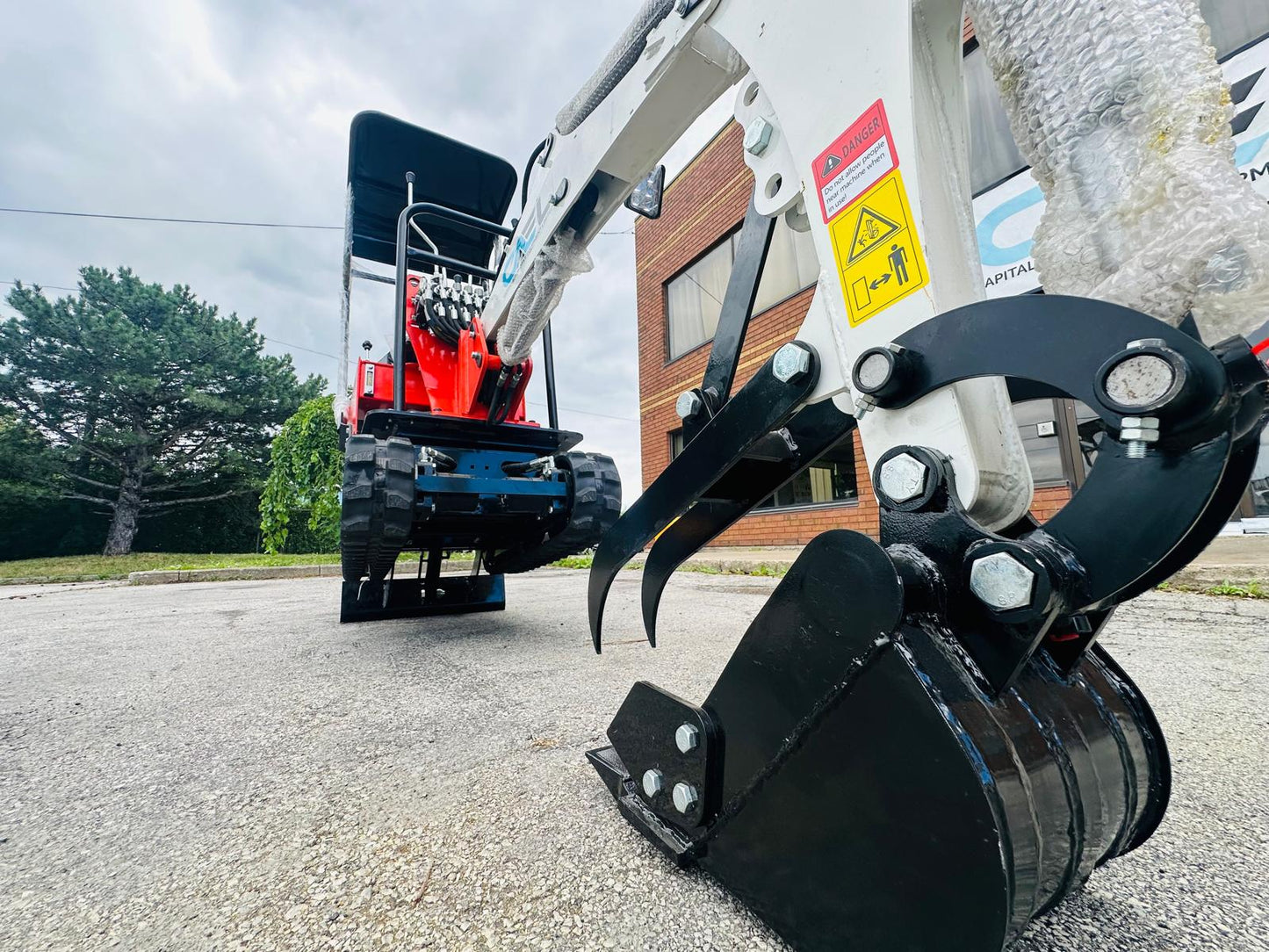 Mini Excavator 0.8T with Briggs & Stratton engine (EX08BS1)