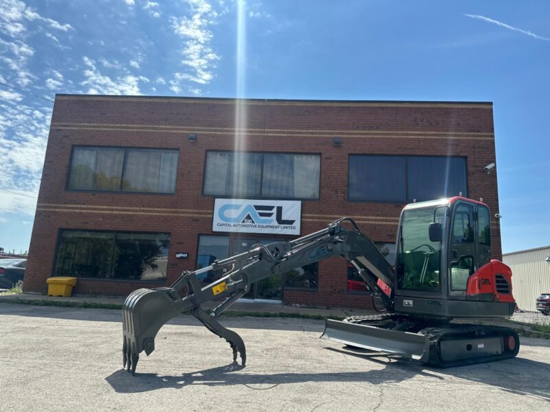 Mini Excavator 4 ton with Kubota/Yanmar engine with cab