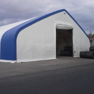 Ferme double en forme de pointe 40′ de largeur 20′ de hauteur 60′ de longueur