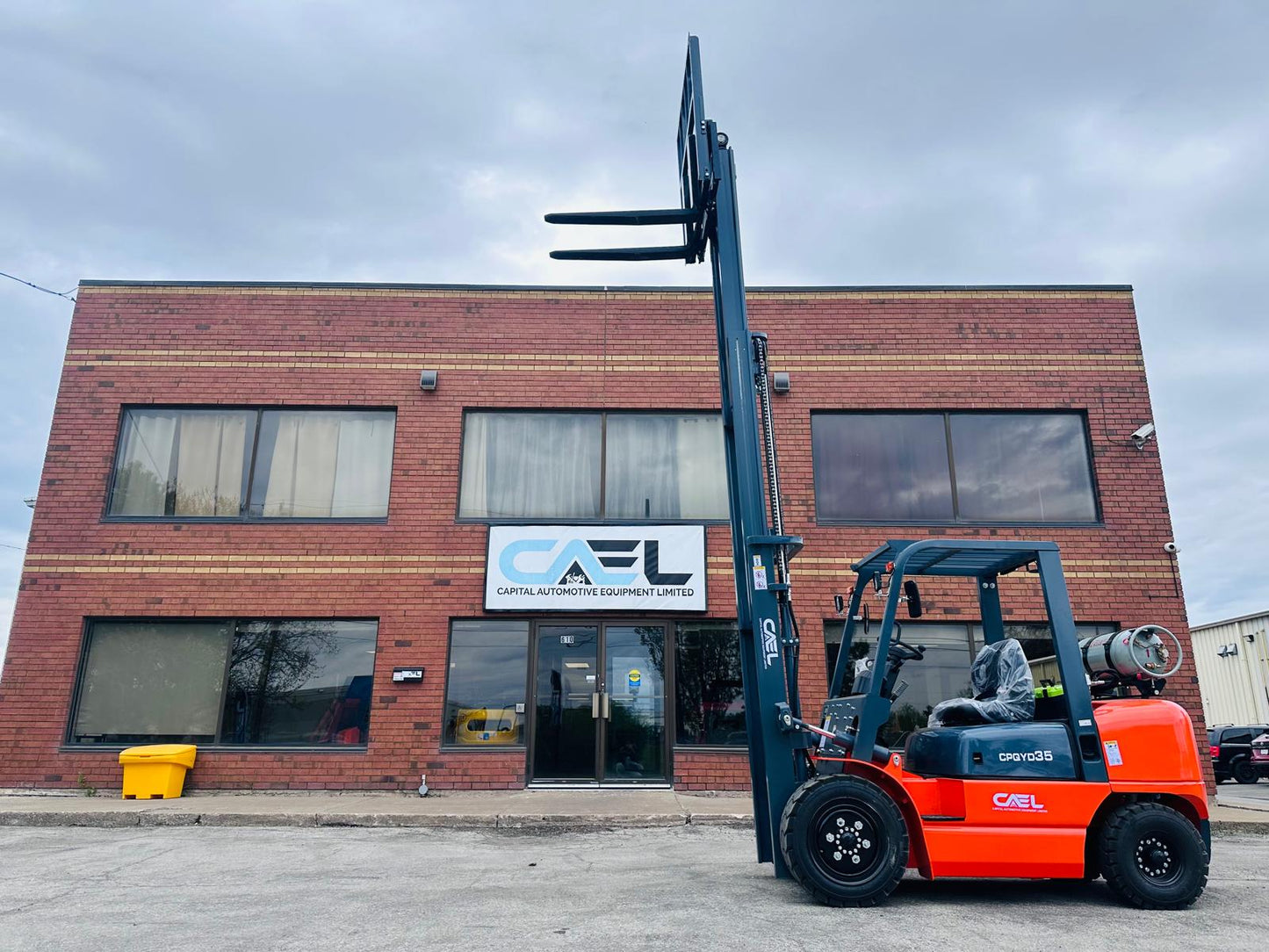 CAEL Forklift LPG 3 Ton with 3 stage side shift
