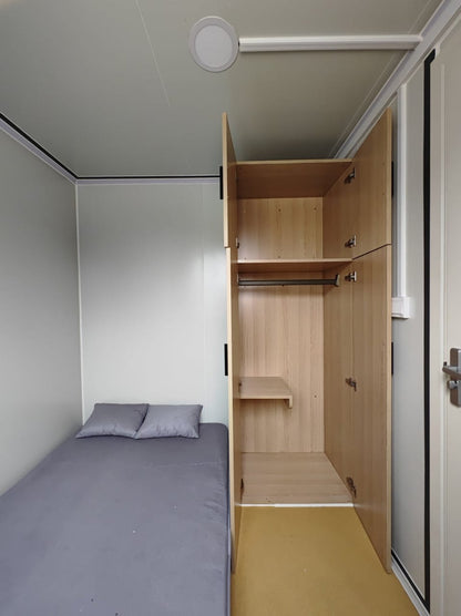 CAEL 20FT Mobile Office Cabin with Bedroom, Bathroom &amp; Kitchen (CAEL-MOC20-BBK-110V)