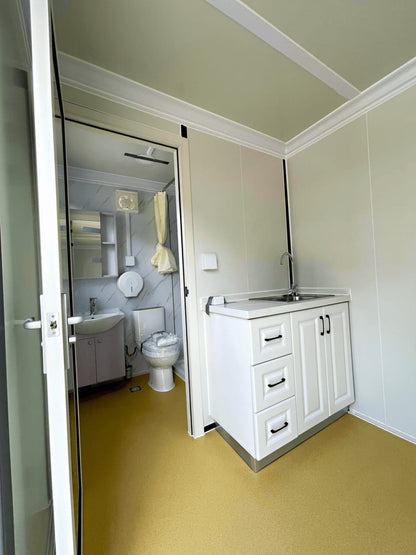 CAEL 20FT Mobile Office Cabin with Bedroom, Bathroom &amp; Kitchen (CAEL-MOC20-BBK-110V)