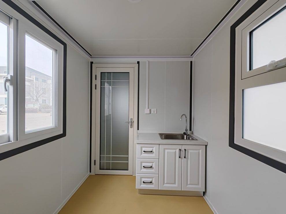 CAEL 20FT Mobile Office Cabin with Bedroom, Bathroom &amp; Kitchen (CAEL-MOC20-BBK-110V)