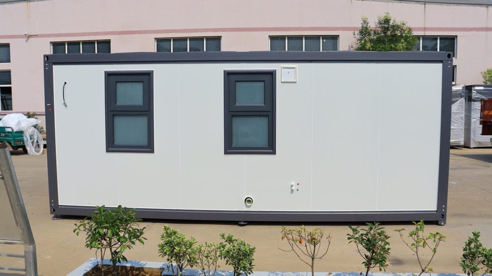 CAEL 20FT Mobile Office Cabin with Bedroom, Bathroom &amp; Kitchen (CAEL-MOC20-BBK-110V)