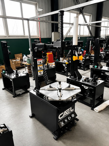 CAEL Tire Changer Machine with Assist Arm (CAEL-TC 150)
