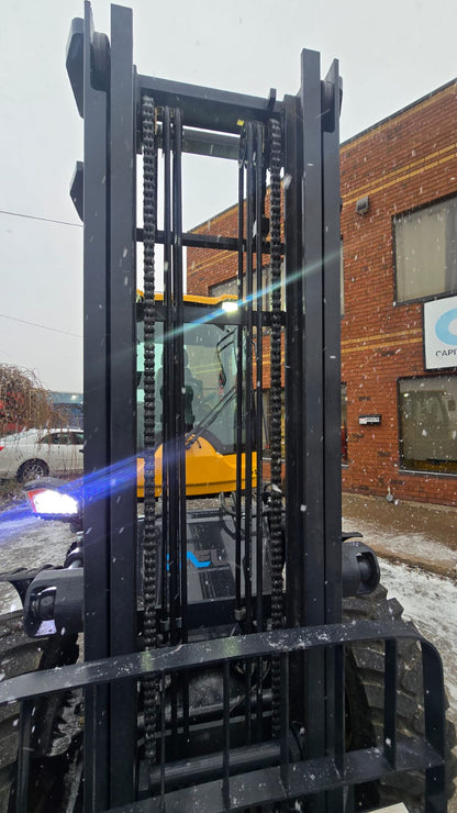 Forklift all terrain 4T