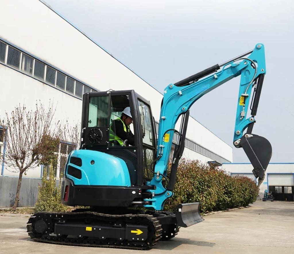 Zero Turn Excavator 3.5 Ton With Swing Boom, AC and Hydraulic Thumb (EX35ZT)